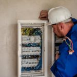 5 Reasons When You Need Emergency Electrician Service
